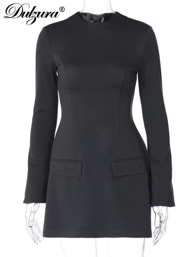 Dulzura Bodycon Mini Dress with Long Sleeves, Zipper, and Pockets